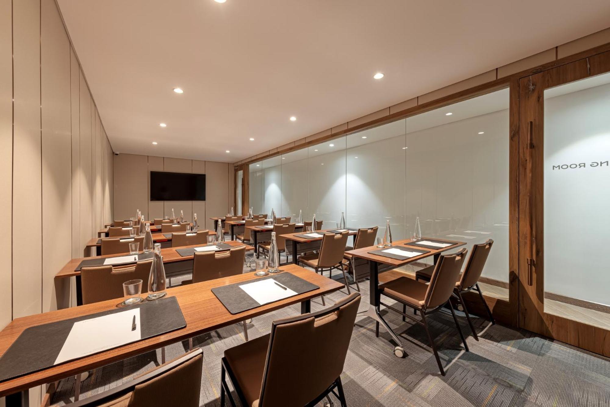 La Siesta Classic Hang Thung Hanoi Exterior photo Meeting room